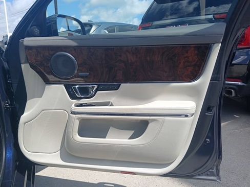 Used 2016 Jaguar XJ L Portfolio AWD/4WD image 14