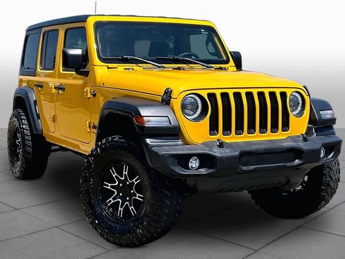 Used 2021 Jeep Wrangler Unlimited Sport AWD/4WD image 3