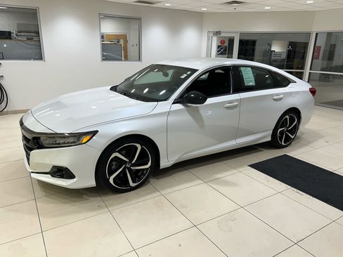 Used 2022 Honda Accord Sport image 12