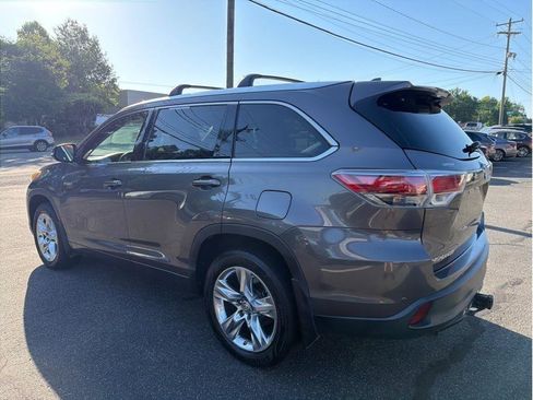 Used 2015 Toyota Highlander Limited AWD/4WD image 4