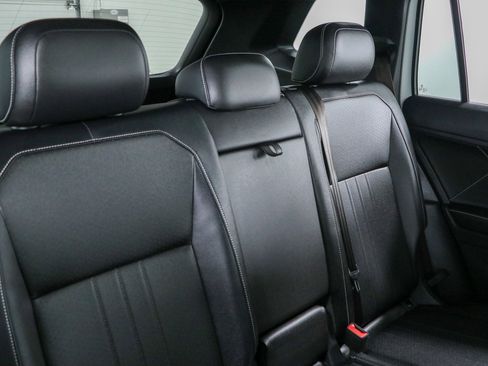 Used 2022 Volkswagen Tiguan SE R-Line AWD/4WD image 27