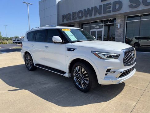 Used 2018 INFINITI QX80 2WD w/ Driver Assistance Package image 3
