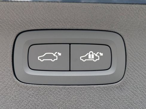 New 2026 Volvo XC90 B6 Ultra w/ Protection Package Premier image 14