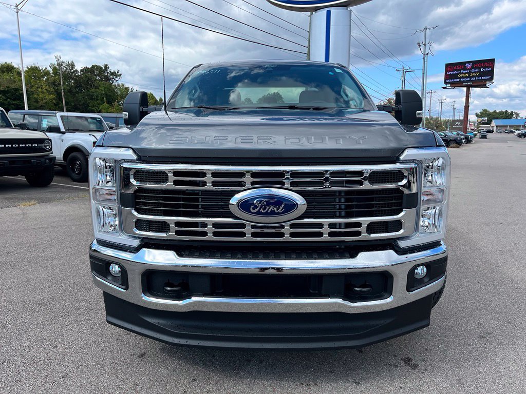 New 2026 Ford F350 XLT AWD/4WD image 2