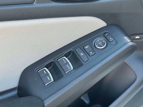 Certified 2024 Honda Civic LX image 30