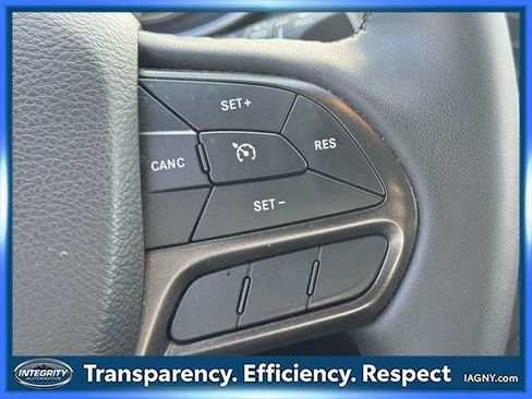 Used 2022 Jeep Cherokee Trailhawk w/ Comfort/Convenience Group AWD/4WD image 21