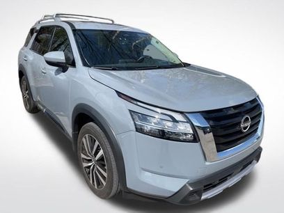 Used 2023 Nissan Pathfinder Platinum