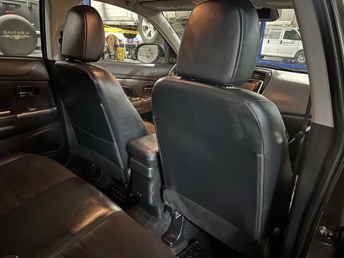 Used 2022 Mitsubishi Outlander Sport SE image 14