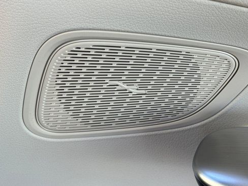 Certified 2024 Mercedes-Benz GLC 300 image 31