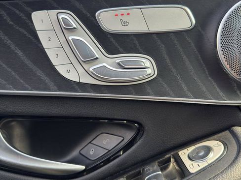 Used 2018 Mercedes-Benz GLC 300 4MATIC w/ Multimedia Package image 13