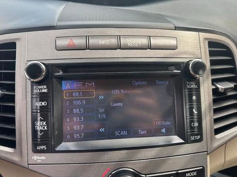 Used 2014 Toyota Venza XLE image 10