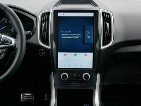 Certified 2023 Ford Edge ST-Line w/ Class II Trailer Tow Package image 16