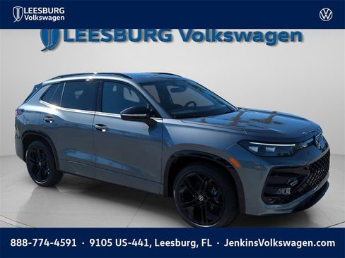 New 2026 Volkswagen Tiguan SE R-Line image 1