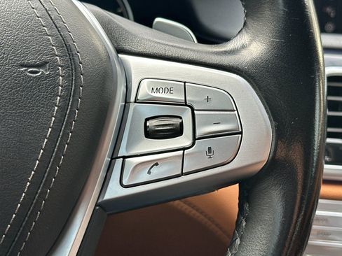 Used 2019 BMW 750i w/ M Sport Package image 29