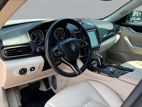 Used 2022 Maserati Levante Modena AWD/4WD image 16