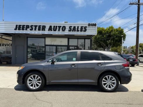 Used 2013 Toyota Venza LE FWD image 8