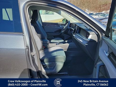 New 2026 Volkswagen Tiguan SE image 16