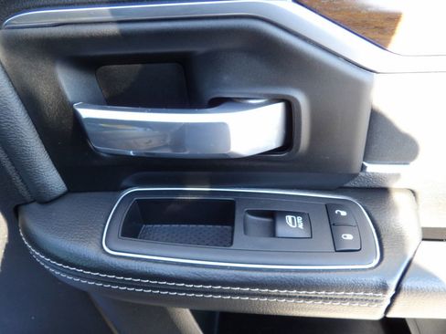 Used 2024 RAM 2500 Laramie w/ Safety Group AWD/4WD image 44