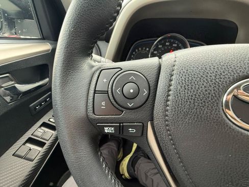 Used 2015 Toyota RAV4 Limited w/ Technology Package FWD image 23