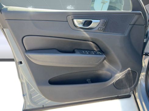 Certified 2023 Volvo XC60 B5 Plus w/ Climate Package image 21