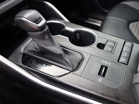 Certified 2021 Toyota Highlander XSE image 21