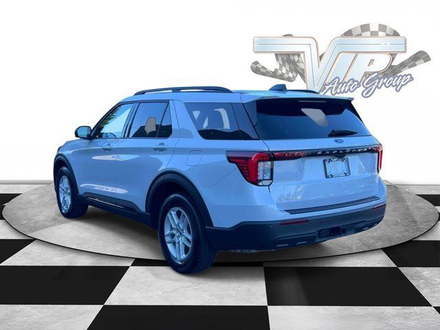Used 2026 Ford Explorer Active AWD/4WD image 8