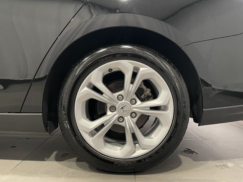 Used 2025 Honda Accord LX image 8