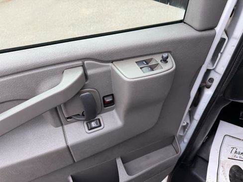 Used 2019 Chevrolet Express 3500 Extended w/ Driver Convenience Package image 12