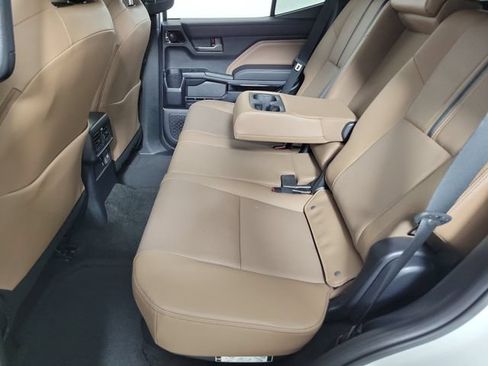 Used 2026 Toyota 4Runner Limited AWD/4WD image 12