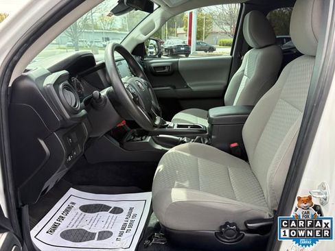 Used 2022 Toyota Tacoma SR image 8