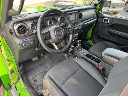 Used 2018 Jeep Wrangler Sport AWD/4WD image 11