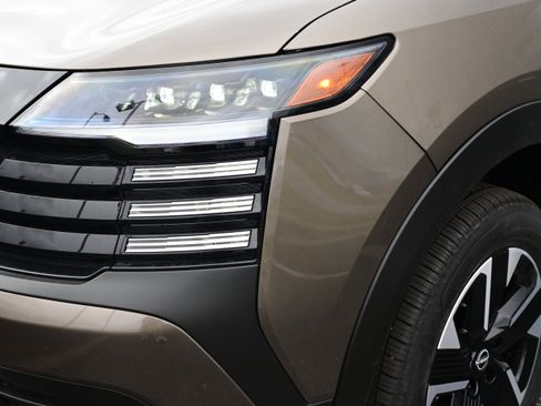 New 2026 Nissan Kicks SV w/ SV Premium Package image 12