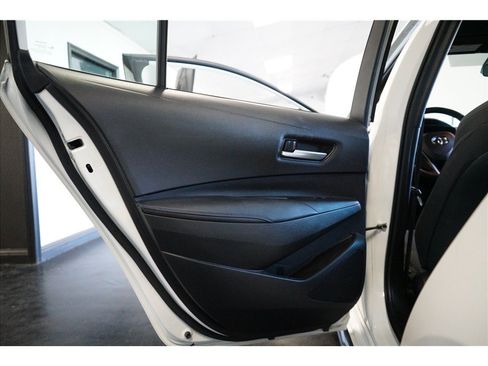 Used 2021 Toyota Corolla SE FWD image 14