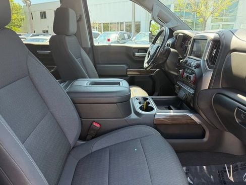 Used 2022 Chevrolet Silverado 1500 RST w/ Bed Protection Package AWD/4WD image 8