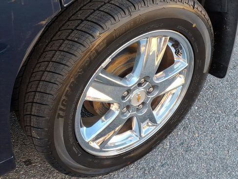 Used 2009 Chevrolet HHR LT image 10