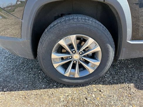 Used 2026 Chevrolet Equinox LT FWD image 19