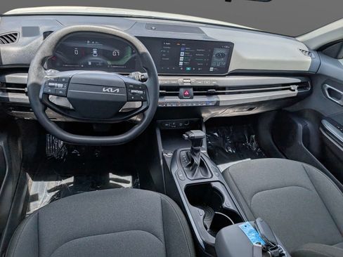 Used 2025 Kia K4 FWD image 14