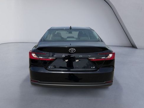 Used 2025 Toyota Camry LE image 4