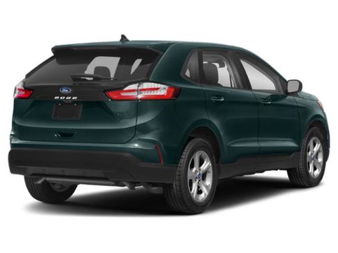 Used 2022 Ford Edge SE w/ Black Appearance Package AWD/4WD image 2