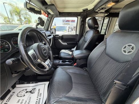 Used 2015 Jeep Wrangler Unlimited Sport AWD/4WD image 18