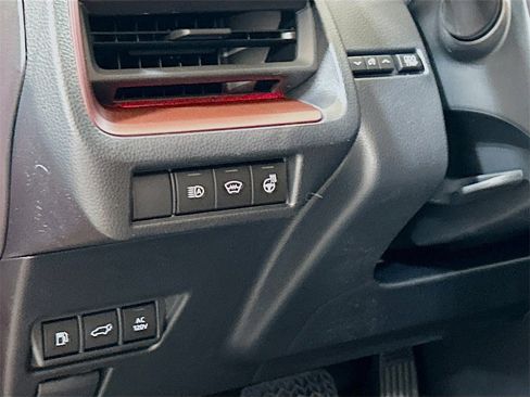 New 2026 Toyota Prius Plug-In Hybrid image 8