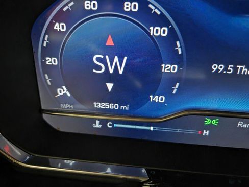 Used 2022 Chevrolet Silverado 1500 RST AWD/4WD image 50