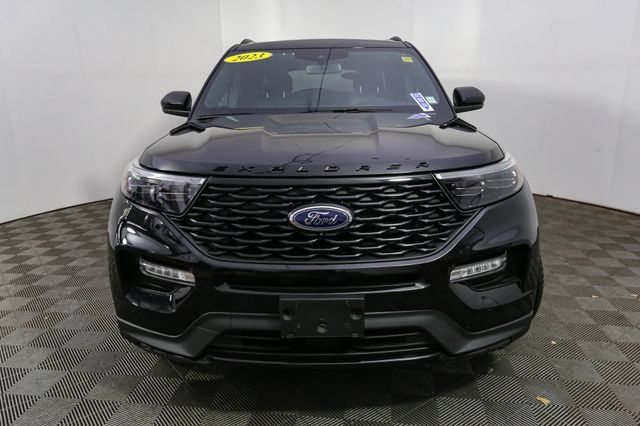 Used 2023 Ford Explorer ST-Line w/ Class IV Trailer Tow Package AWD/4WD image 4