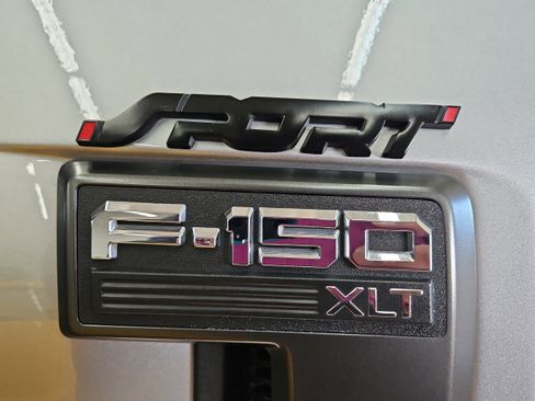 Used 2022 Ford F150 XLT w/ Equipment Group 302A High image 34