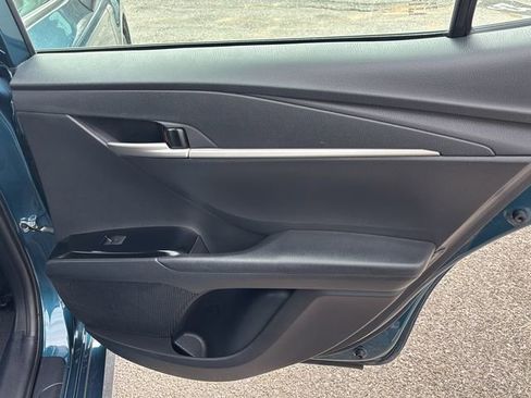 Used 2025 Toyota Camry LE w/ Convenience Package image 12