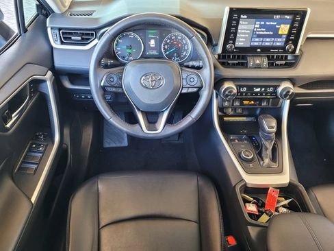 Certified 2021 Toyota RAV4 XLE Premium AWD/4WD image 19