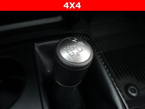 Used 2018 Toyota 4Runner TRD Off-Road Premium image 25