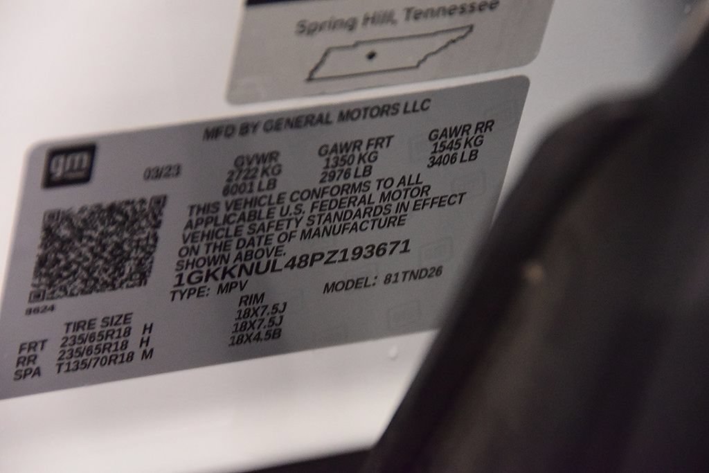 Used 2023 GMC Acadia SLT AWD/4WD image 16