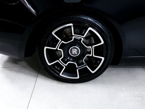 Used 2019 Rolls-Royce Dawn RWD image 33