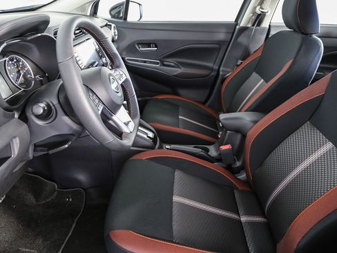 New 2025 Nissan Versa SR w/ Trunk Package image 19